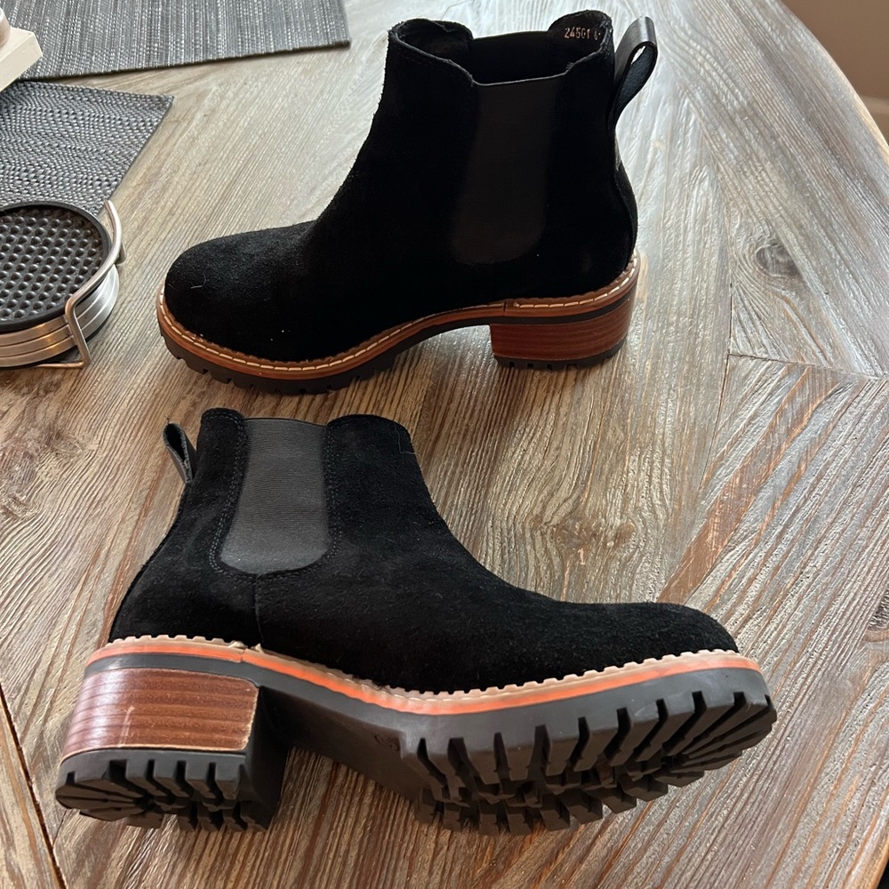 Ladies boots - Picture 2 of 3